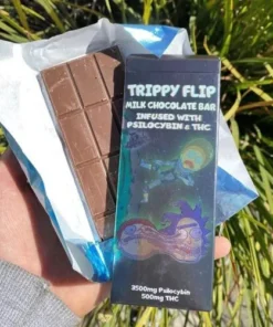 Trippy flip milk chocolate bar